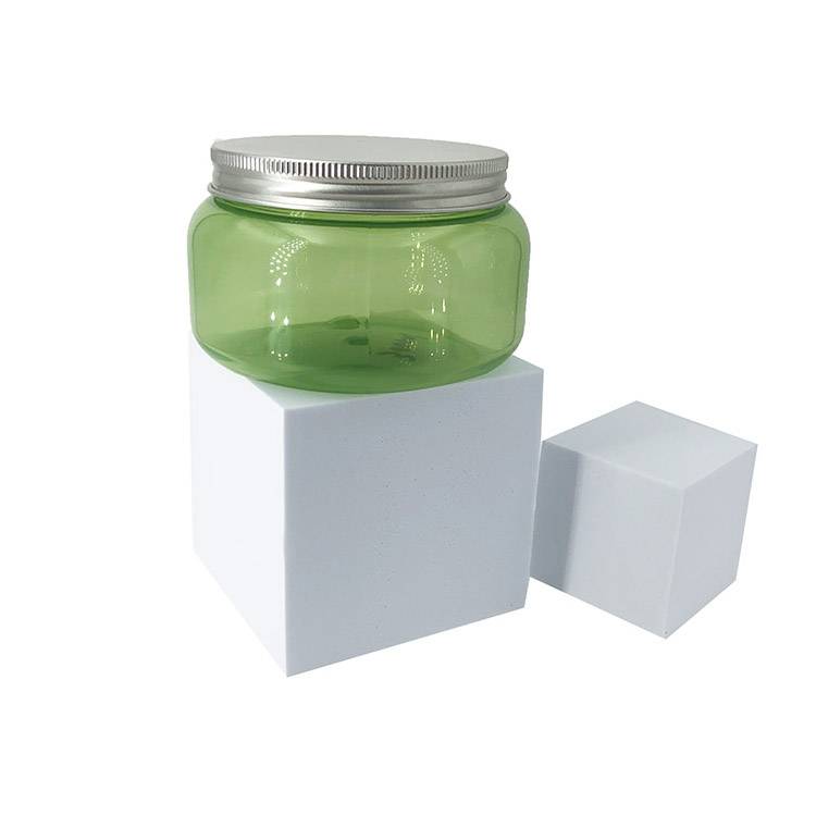 プラスチックボトル